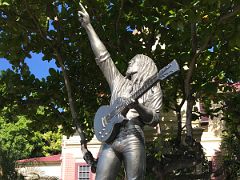 02B A statue of Bob Marley by Pierre Rouzier called One Love (2005) welcomes visitors to the Bob Marley Museum Kingston Jamaica